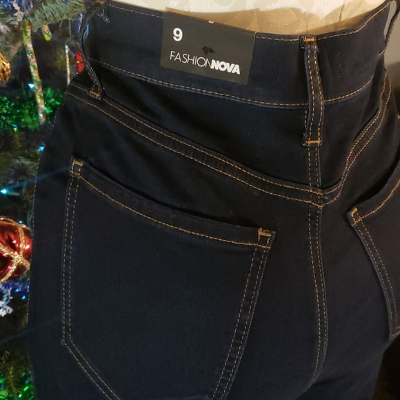 Jeans - Picture 7 of 9